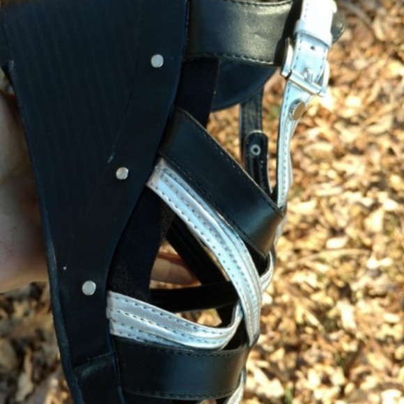 a j valenci wedge ladies sandals - Picture 2 of 6